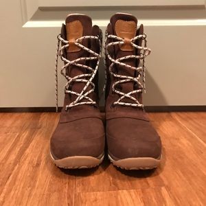 Salomon Hime snow boots - women size 8